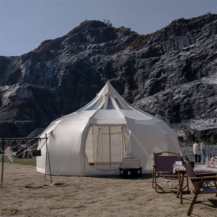 Які переваги YMOUTDOOR Outdoor Canvas Bell Tent приносить для глемпінгу?